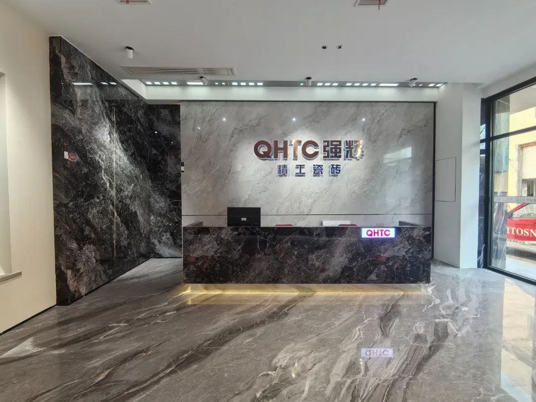 終端風(fēng)采 | 強輝聊城旗艦店，沉浸式體驗現(xiàn)代高端設(shè)計美學(xué)(圖4)